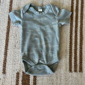 Colored Organics Short Sleeve Onesie 0-3M